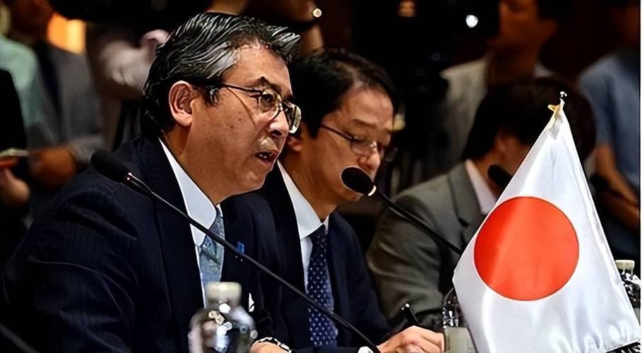 当年的法西斯阵营中，德国、意大利现在都在踏踏实实发展经济、维护区域稳定，就剩日本