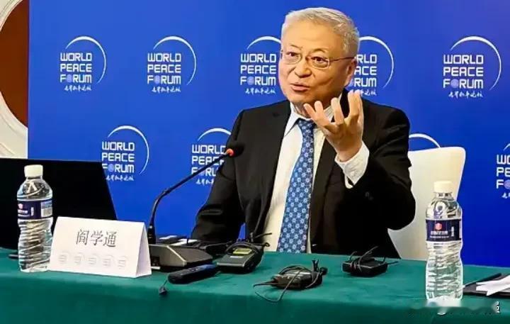 阎学通和以色列代表发生了激烈争吵
“你们的军队应该瞄准恐怖分子，而不是孩子和妇女