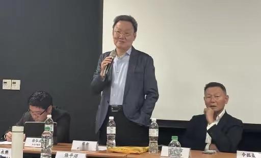 马英九头号智囊苏起爆猛料：北京给美台留了三条路，2027年是最后期限，美国已经在