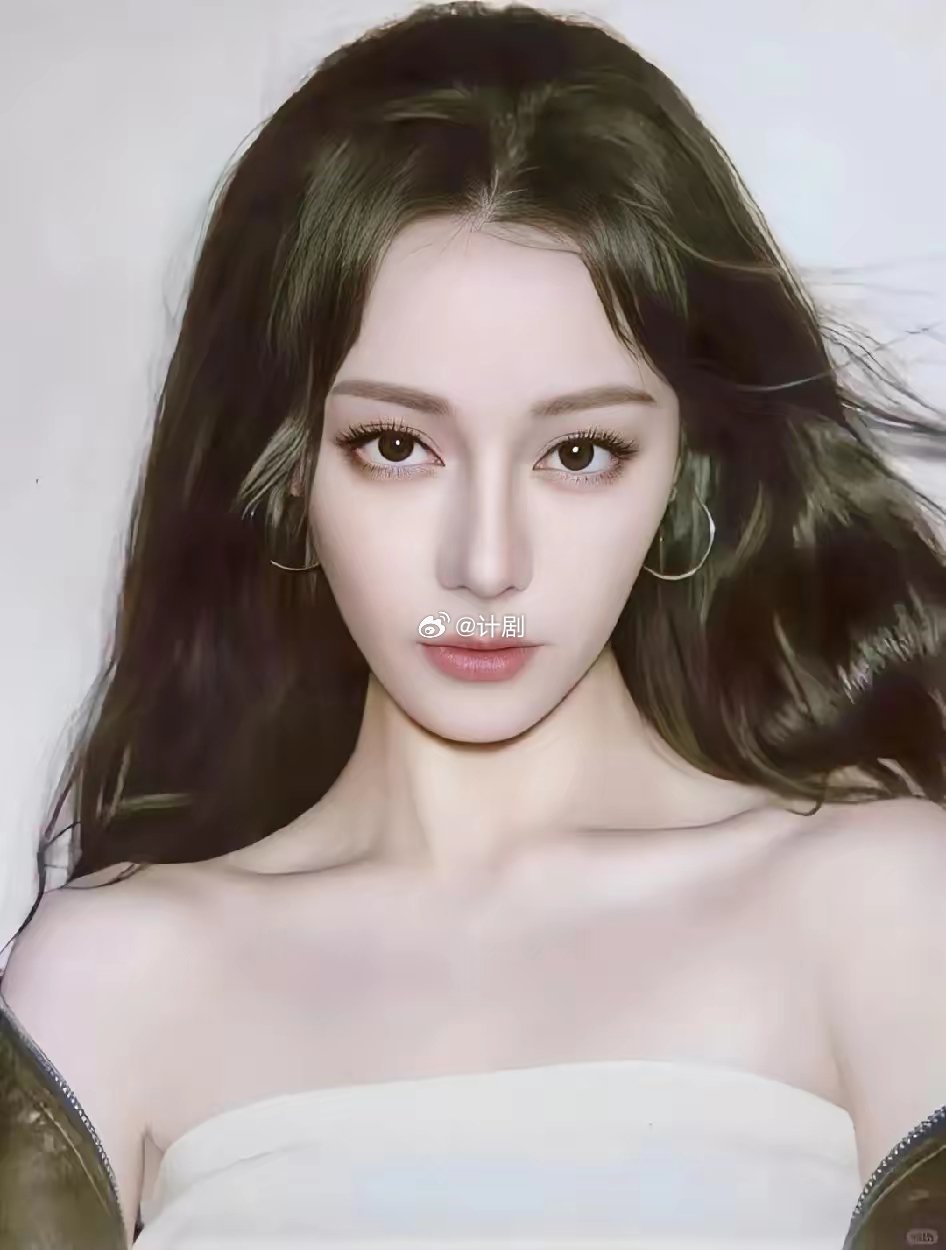 迪丽热巴这个人，我真的看不懂了，她今年32岁，按理来说该谈婚论嫁了，可她却在采访