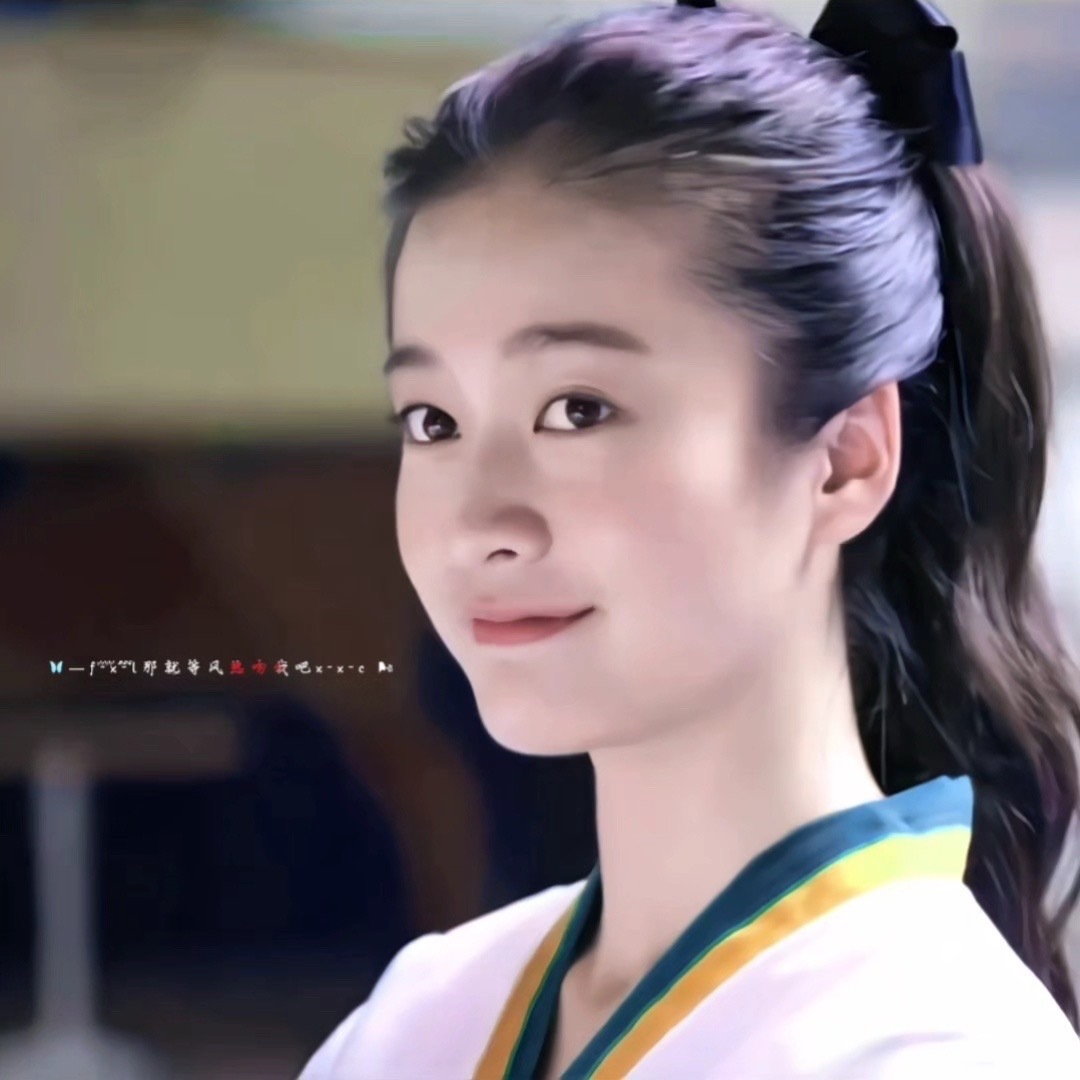 李恩秀旋风少女里面迎演的是一个🇰🇷人动起来真的会有股韩味在其他现代剧里面就不