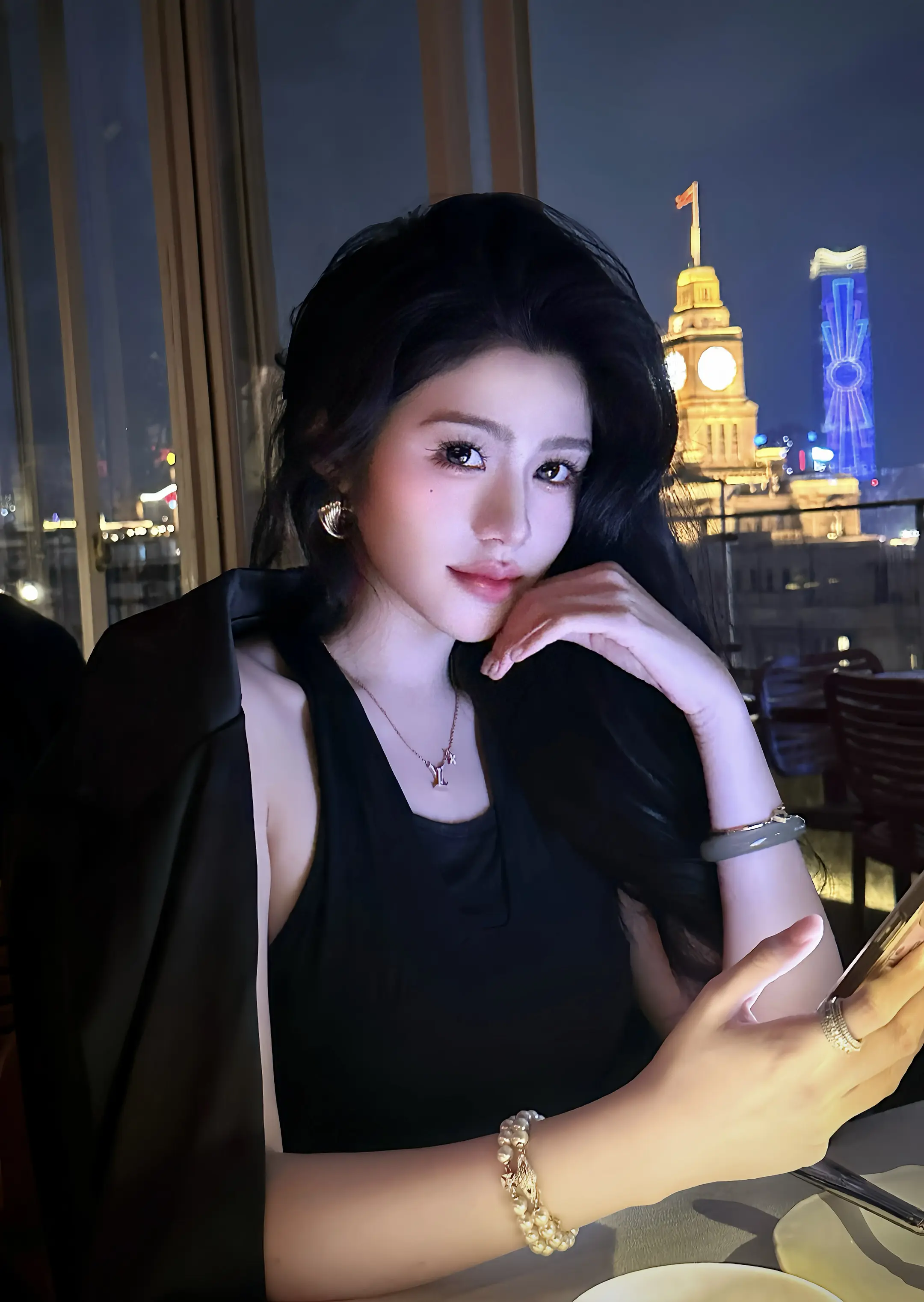 愛你 我愛的很透明 像是玻璃