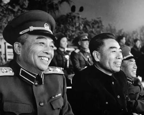 1938年4月，彭德怀的大弟弟彭金华从延安抗大毕业。

1959年深秋，被罢官后