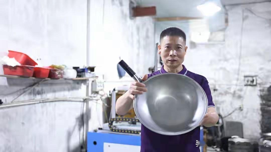 瑞安妞妞一下子戳破了瑞安不锈钢传家锅成本的谎言？

记得瑞安不锈钢传家锅在开售前