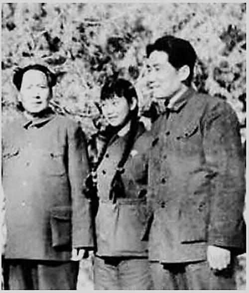 1948年，毛岸英认识了自己的一生挚爱刘思齐，陷入热恋的两人很快定下终身，可当毛