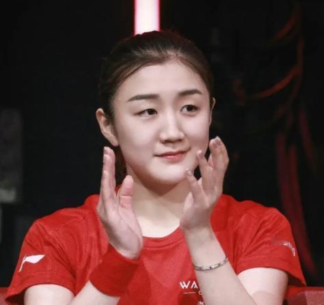 陈梦宁愿回山东做副主任，也不想接任国家队教练，为啥？


这事儿看着意外，其实全