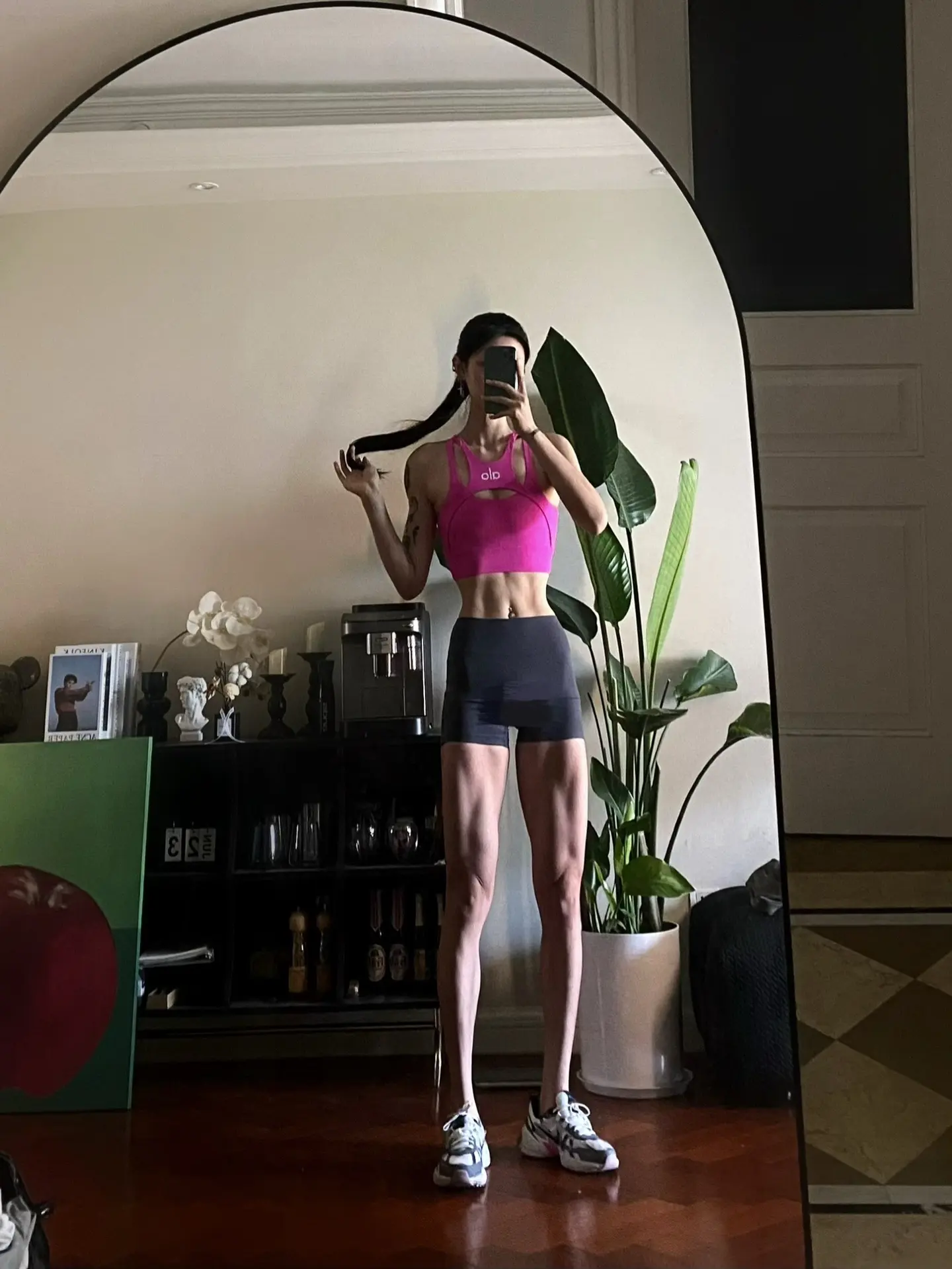 今儿练了吗 撸铁女孩 精神氮泵 薄肌