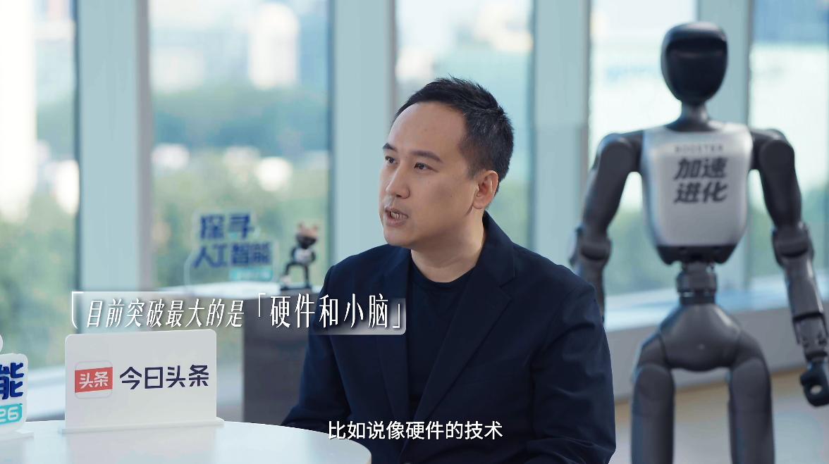 看科幻电影长大的一代人，对机器人的默认想象几乎都是人形的。《我，机器人》里桑尼有