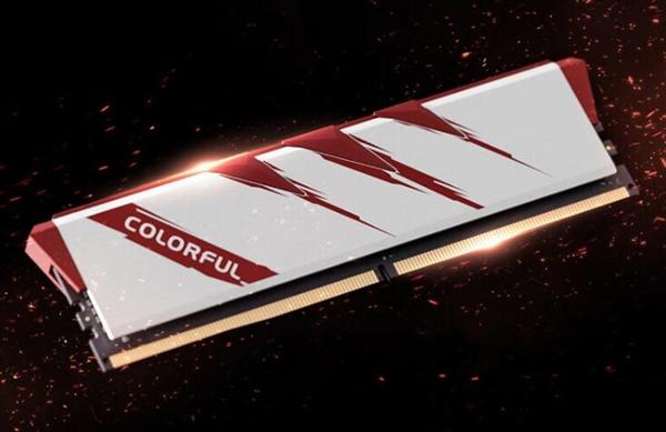 七彩虹推出了战斧·赤焰白系列DDR5-6600 48GB（24GB×2）内存套装