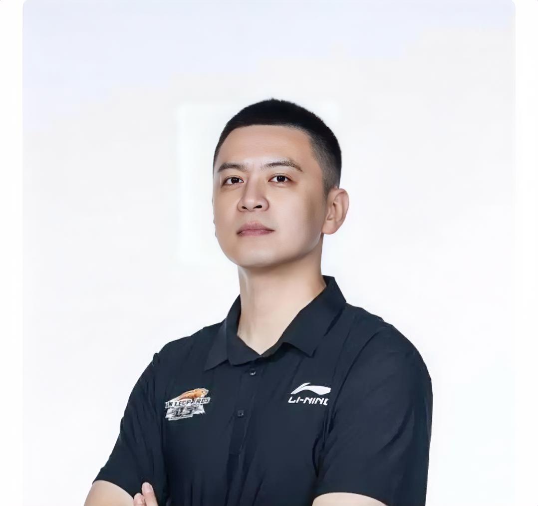 辽宁男篮今晚没能实现对北控的双杀，77vs81落败，我就不明白了，杨鸣为什么最后