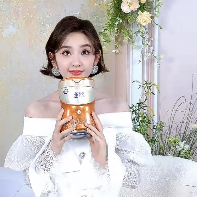 唐艺昕谈与孩子相处要有边界感 谁能不爱真实又率性的唐艺昕！浪姐里努力发光，直播间