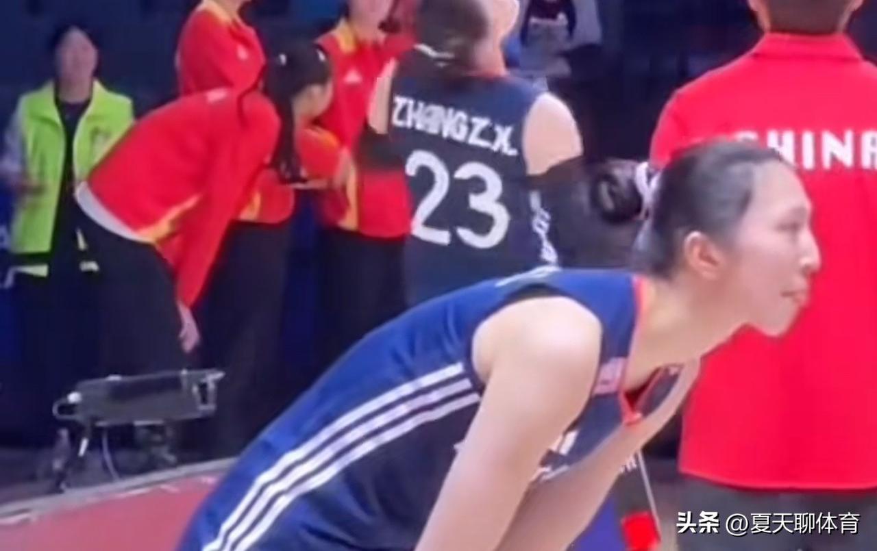 令世界女子排坛羡慕嫉妒的中国女排主攻线，伤的伤，退出的退出啊！从朱婷、张常宁再到