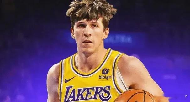 外媒灵魂发问：你会把里夫斯放到获得字母哥的交易筹码中吗？前NBA球员蒂格在节目中