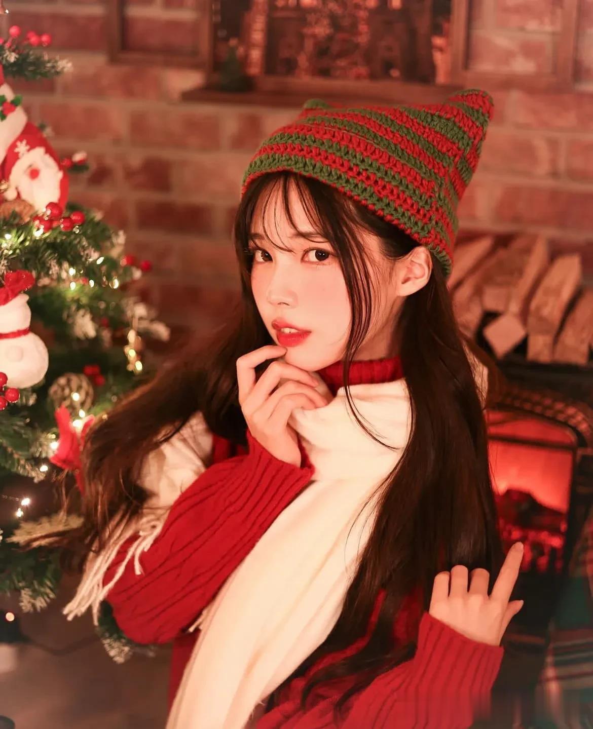 又到了女孩子们喜欢拍照的季节，可以拍一拍圣诞元素的美照了。