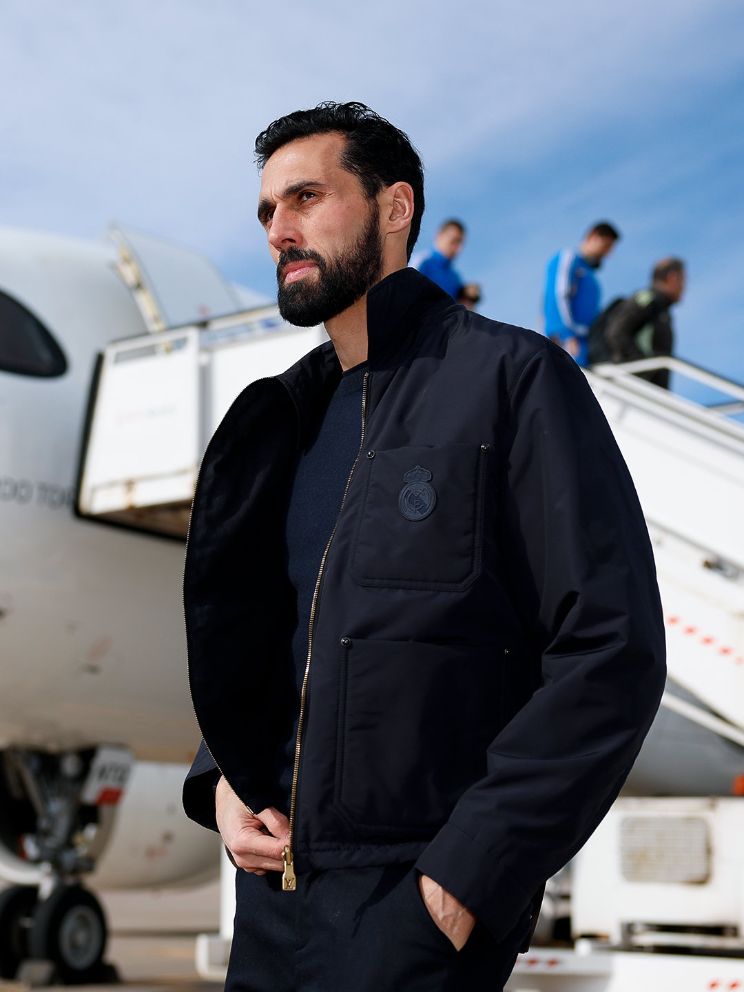 球队已抵达比利亚雷亚尔。西甲联赛比利亚雷亚尔vs皇马