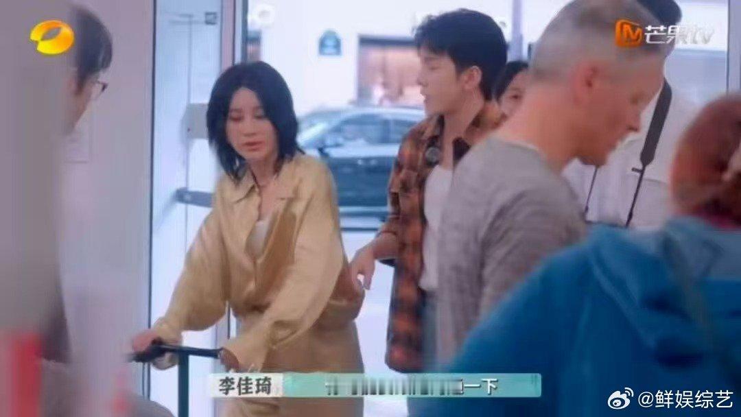 尚雯婕巴黎真的有人脉巴黎合伙人名场面巴黎合伙人惊了！尚雯婕巴黎人脉硬核，救团队脱