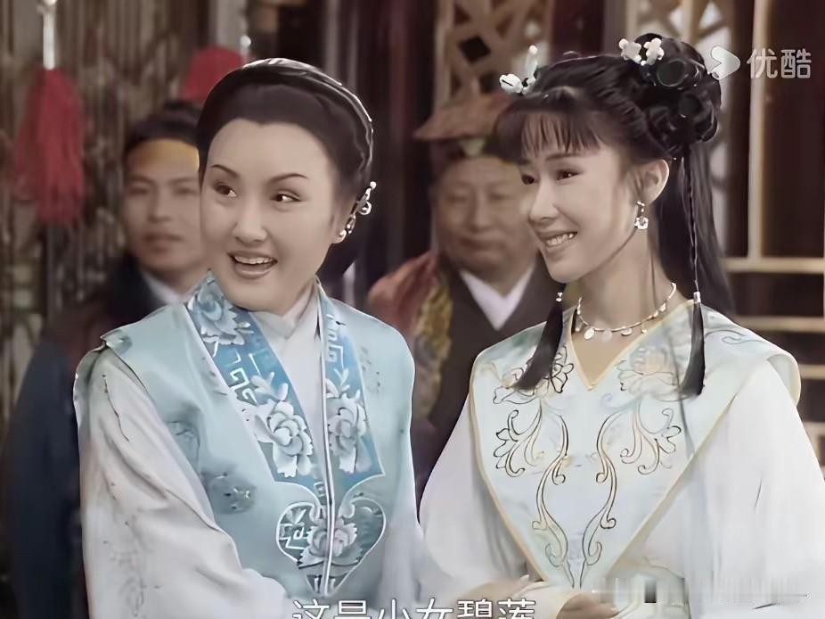 《新白娘子传奇》饰演白素贞的赵雅芝火了，饰演许仙的叶童火了，饰演小青的陈美琪也火