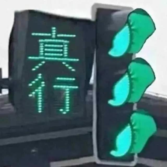 虽然怕华为的支持者或者粉丝不高兴，但是，还是不得不说说华为面临的竞争形势。

首