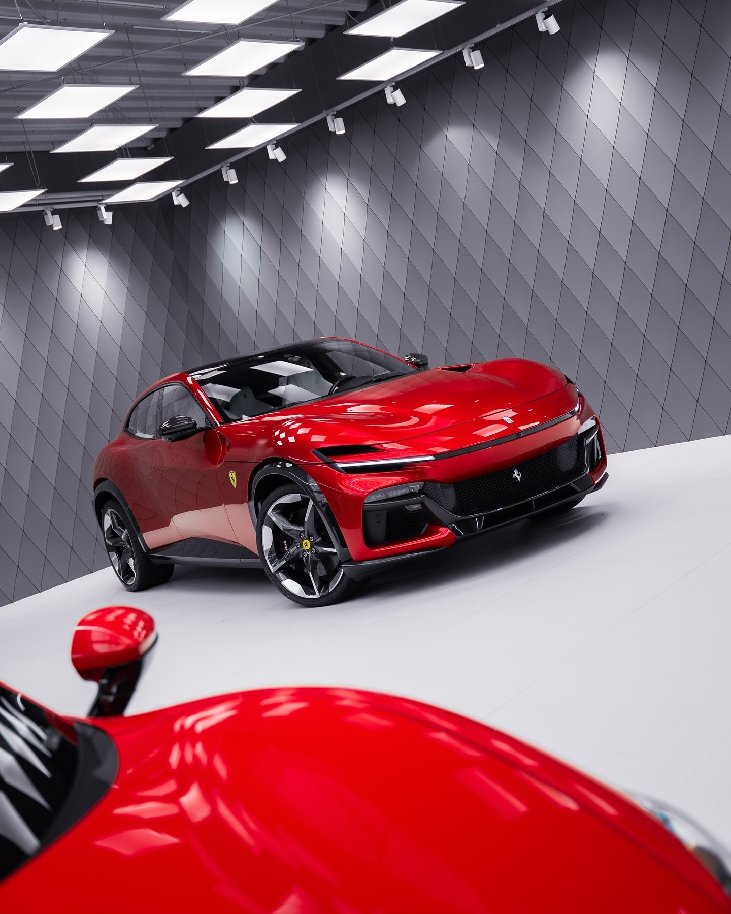 Car时尚[超话]  ⚡️Ferrari Purosangue⚡️_______