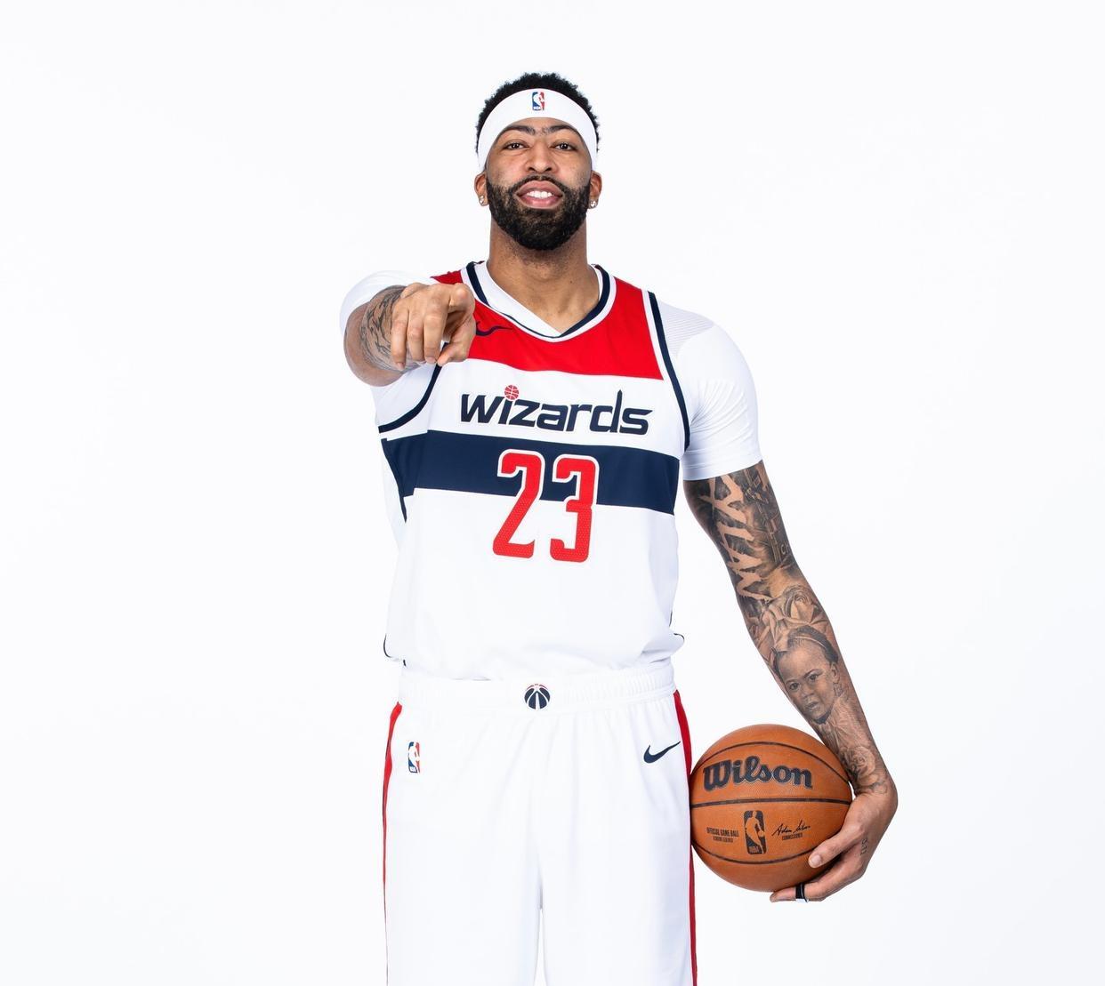 媒体给出NBA最被高估的十名球员，格林、浓眉、拉文前三名。

近日，媒体评选出了