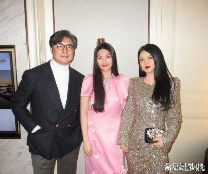 果然明星都是胖着玩玩的！王诗龄换了个眉毛好看了很多呀，李湘瘦的这么快吗，上次机场
