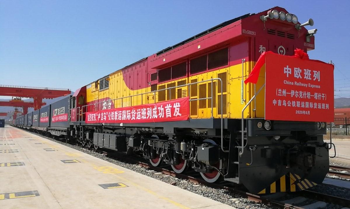 中吉乌铁路建设推进速度远超外界预期，7月30日乌兹别克斯坦总统对外表示，这项世纪