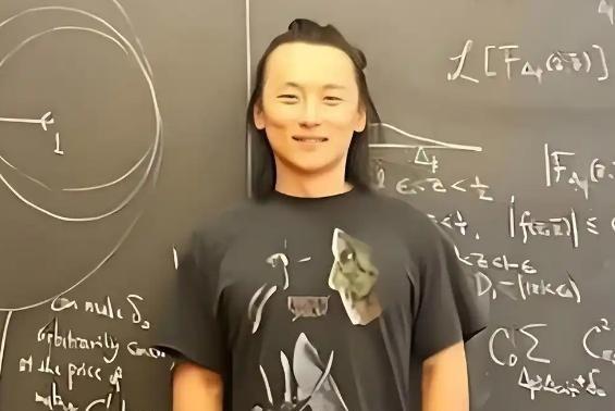 “美国再乱，也比中国强！”谁都想不到，这句话居然曾出自我国倾心培养的物理天才尹希
