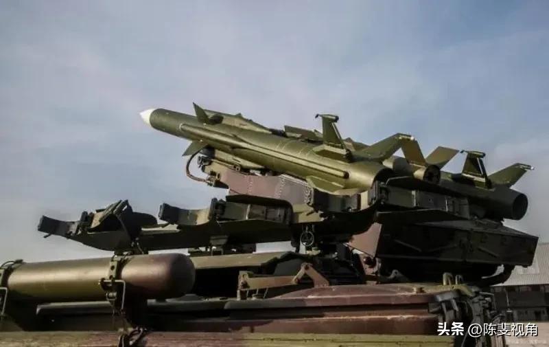 -20单次任务千万，却能凭借灵活性与精准打击，实现高效作战。地导主守中程，战机擅