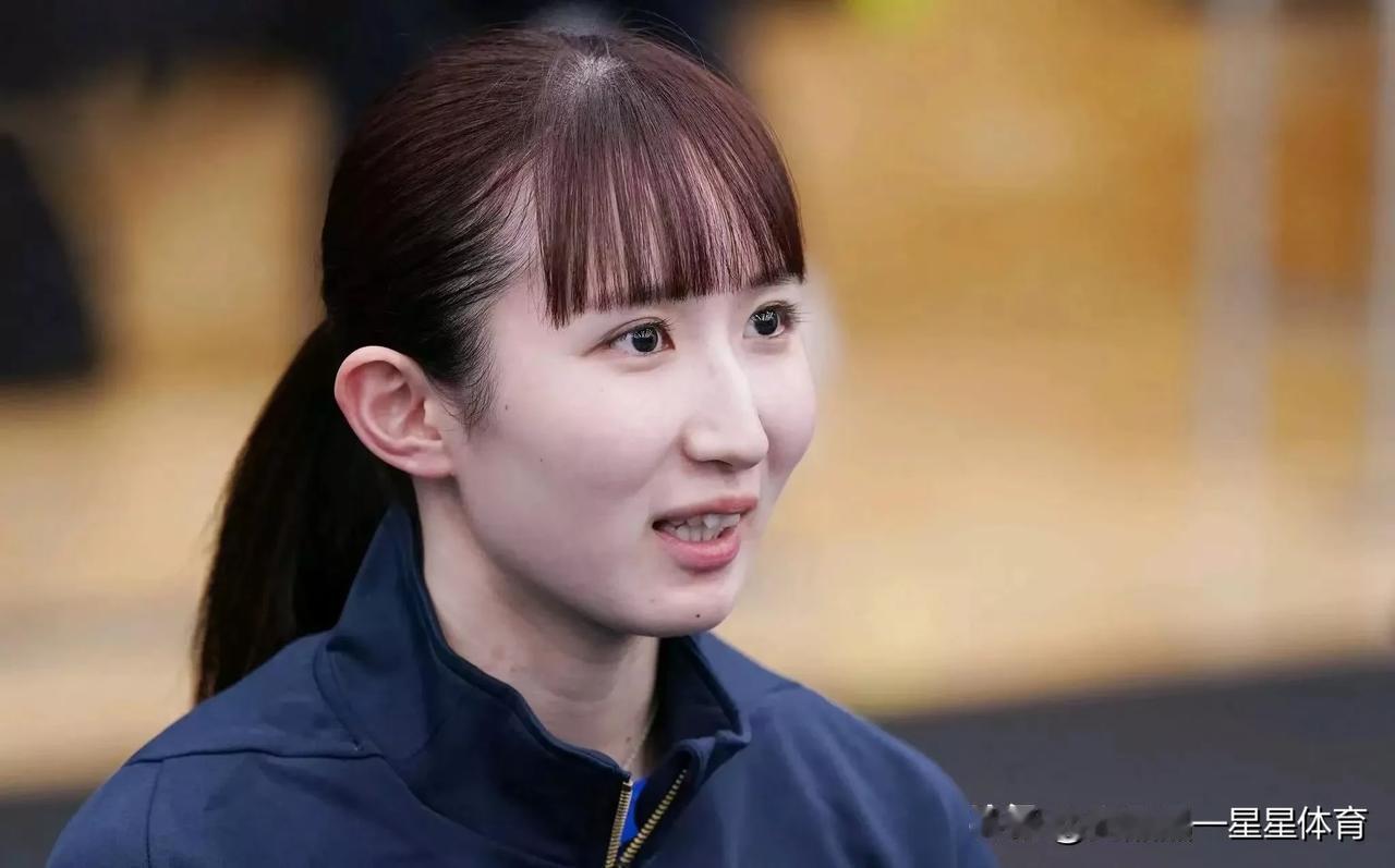 孙颖莎/王楚钦夺冠后！日乒一姐早田希娜接受采访，说了3句话[玫瑰]

1，孙颖莎