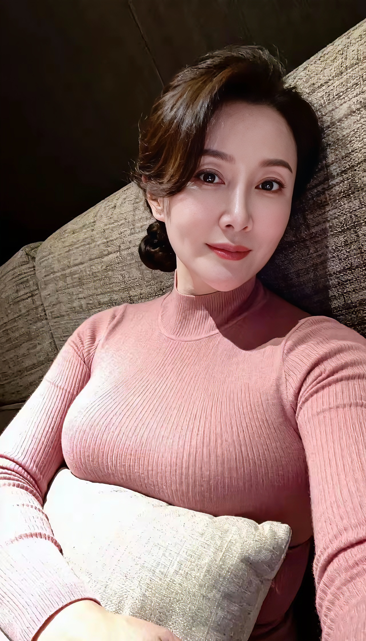 83年的我，今年43岁了，目前状况如下：1.夫妻两个收入在7000左右。2.存款