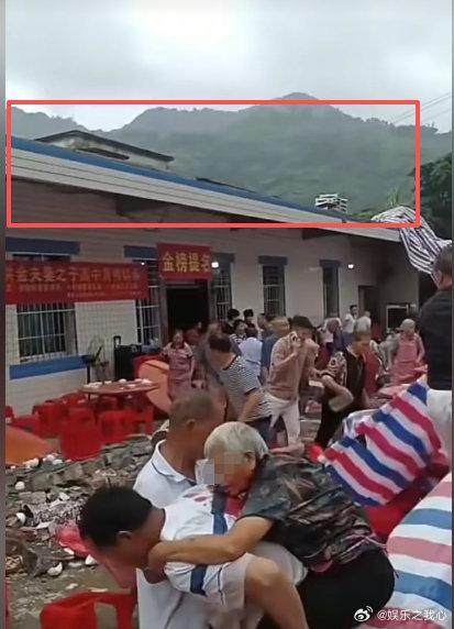 四川一升学宴突发事故5人死亡近日，一则令人痛心的消息从四川传来：一场原本充满喜悦