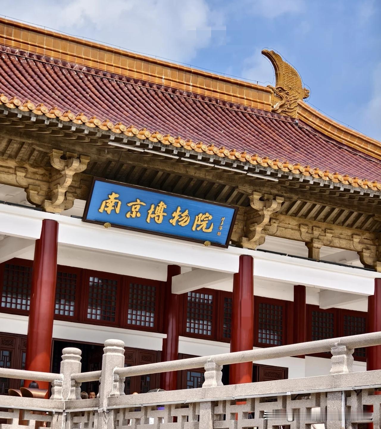 一张嘴就把真的定成假的，这“本事”咱们普通人真学不来。
6800块愣是变成了88