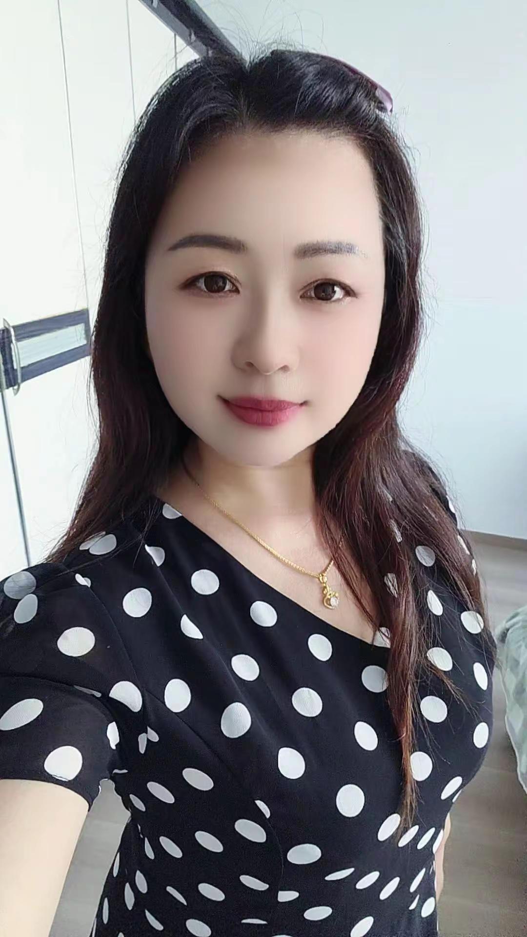 你们信不信？喜欢听伤感音乐的人，不一定有故事，但一定重感情，善良，性子急…