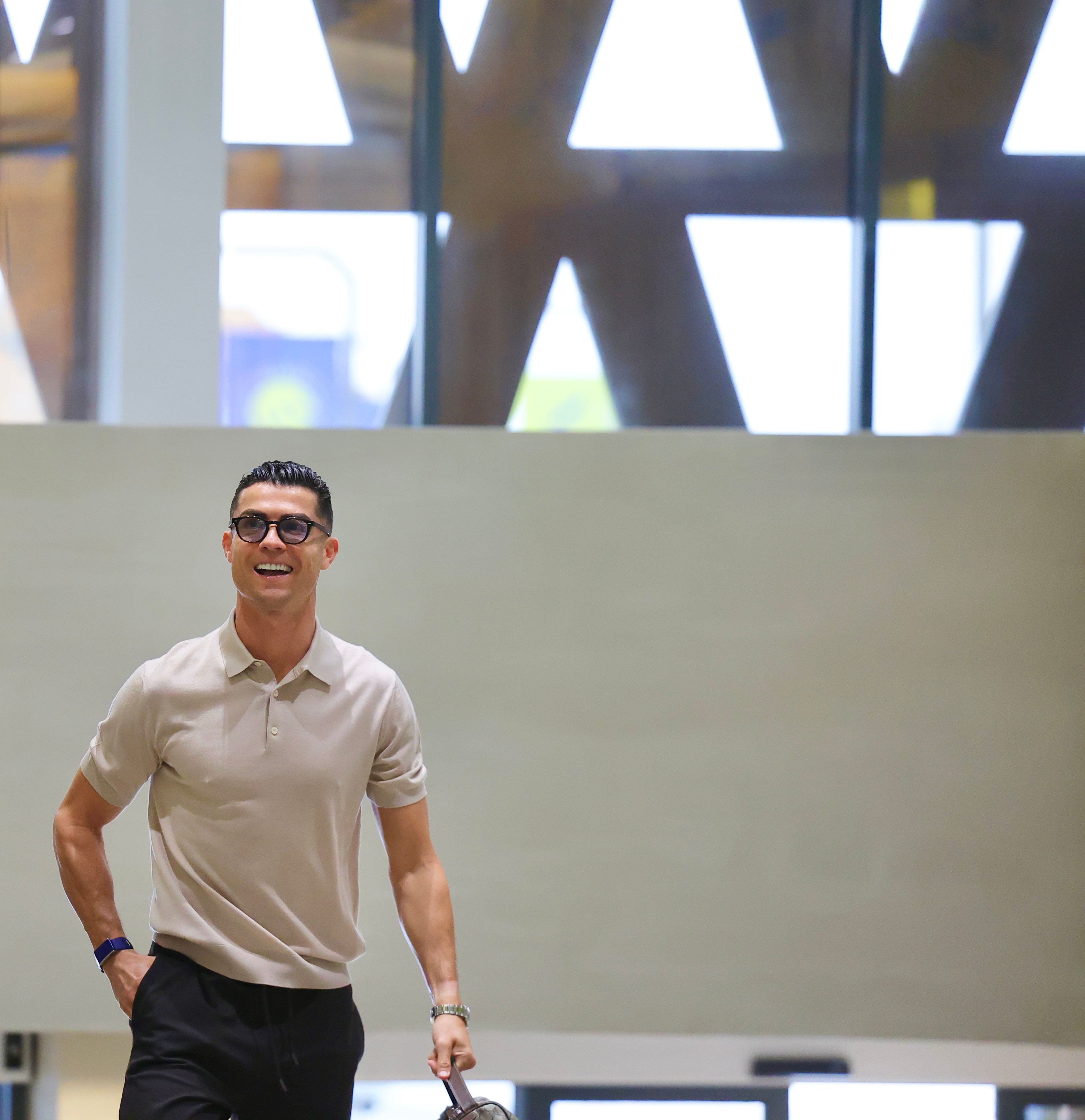 C罗确认返回利雅得 🛑 队长归来！！！𝑪𝒓𝒊𝒔𝒕𝒊𝒂𝒏𝒐𝑹