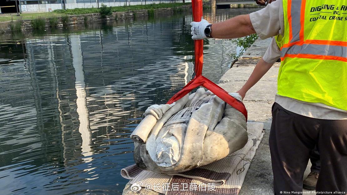 特朗普眼中的“美国英雄” 哥伦布像与白宫为邻在美国总统特朗普的授意下，毗邻白宫的