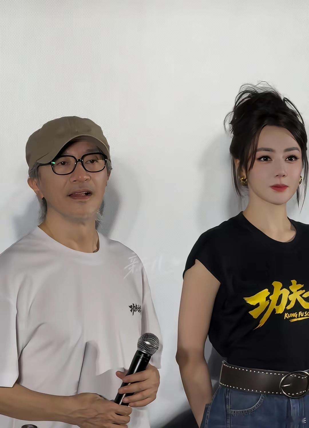 真诚永远都是必杀技！看到他带着他的电影出现的时候，就感觉我们的青春又回来了！周星