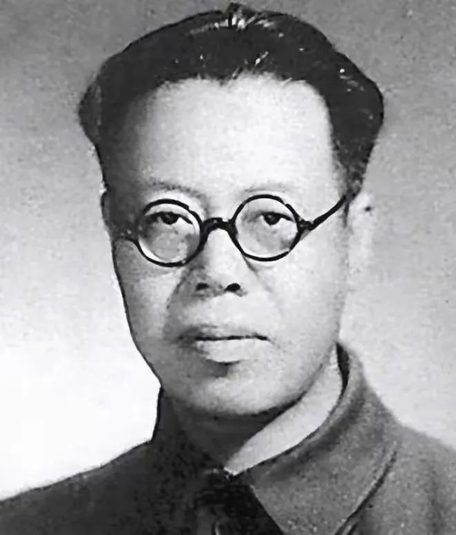还有人记得李立三吗，还有人记得他1930年喊出的那声响亮的口号吗？

“会师武汉