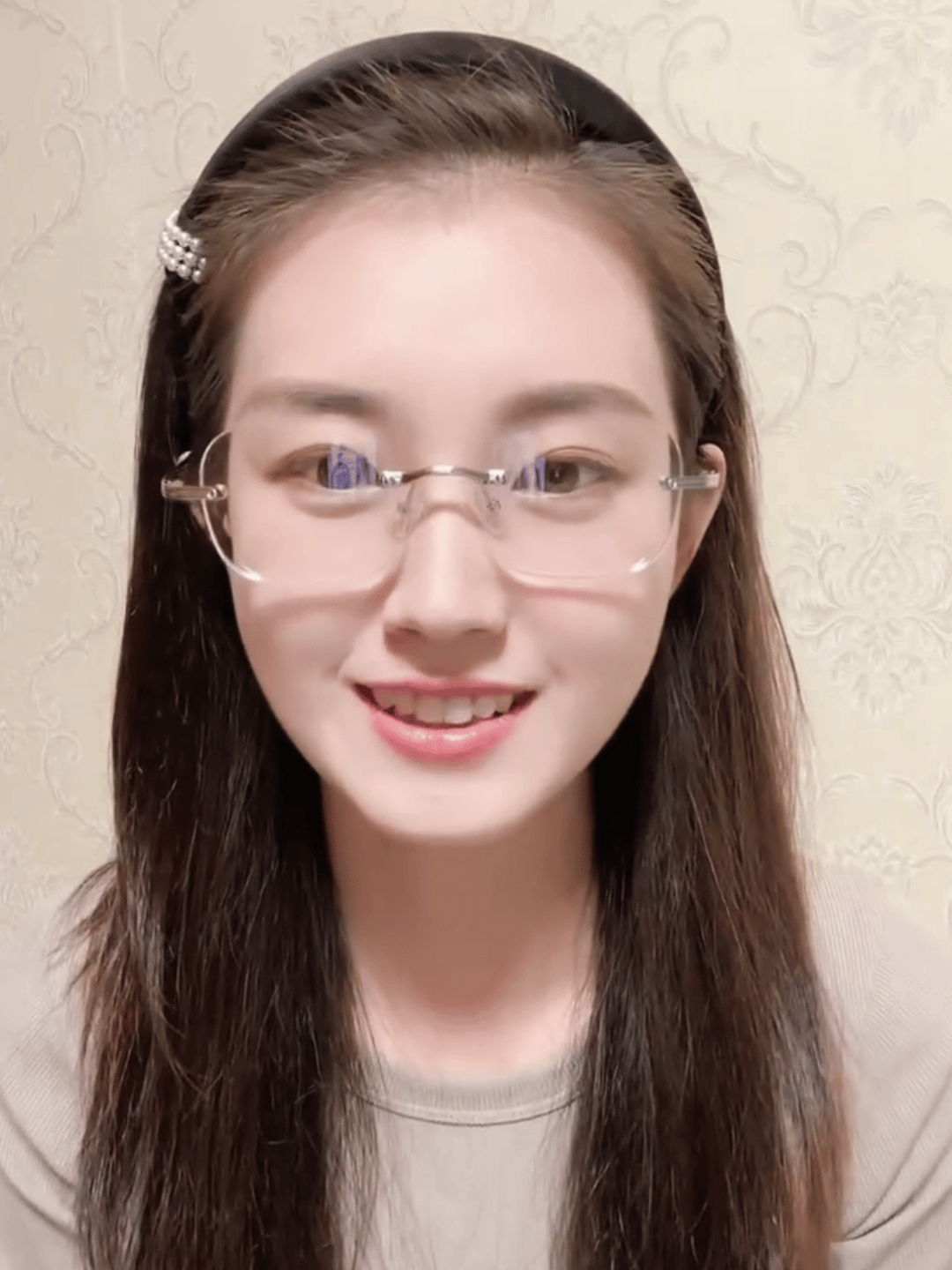 一瞬间又想起前妻姐了 