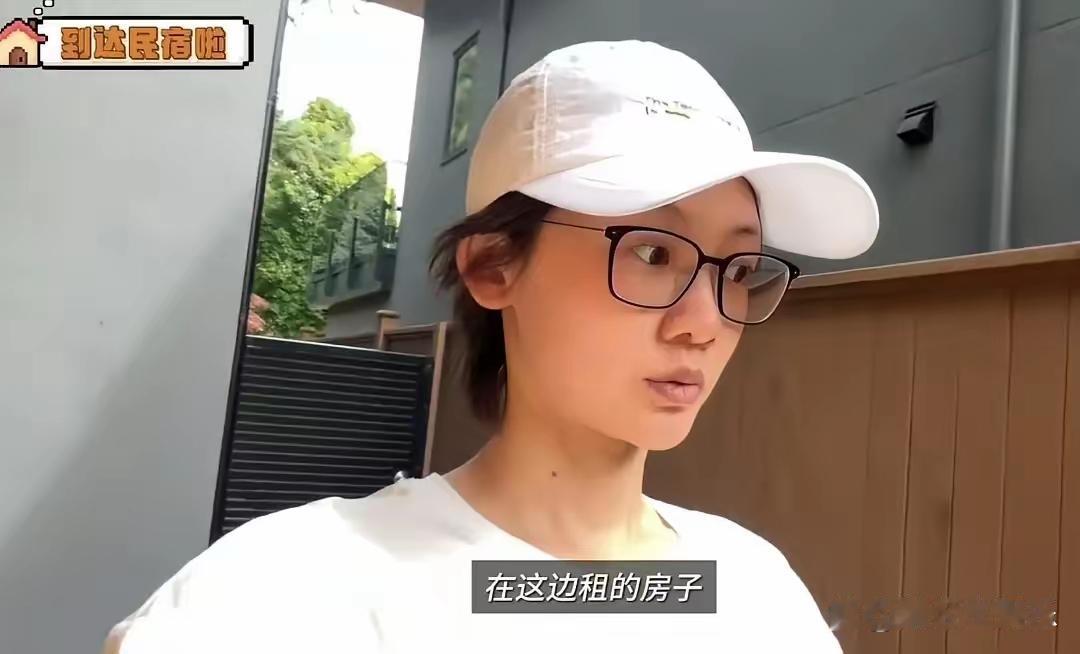 苗苗晒出一家人在温哥华生活日常，两孩子在当地参加夏令营，为此特意租了一个月的大别