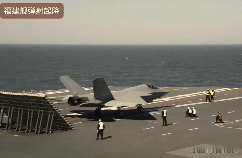 老美这是怎么了？常言说：好事成双。
就像几天前的航母坠机一样，一坠就是俩，哦，那