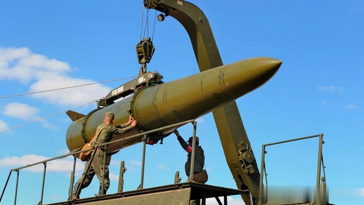乌克兰启动首个俄罗斯武器外国部件数据库

乌克兰启动了世界上第一个俄罗斯武器国外