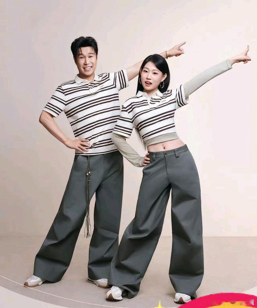 小沈阳和女儿沈佳润拍亲子写真啦我只觉得这一家子挺不容易的，草根出身，硬挤那个娱乐