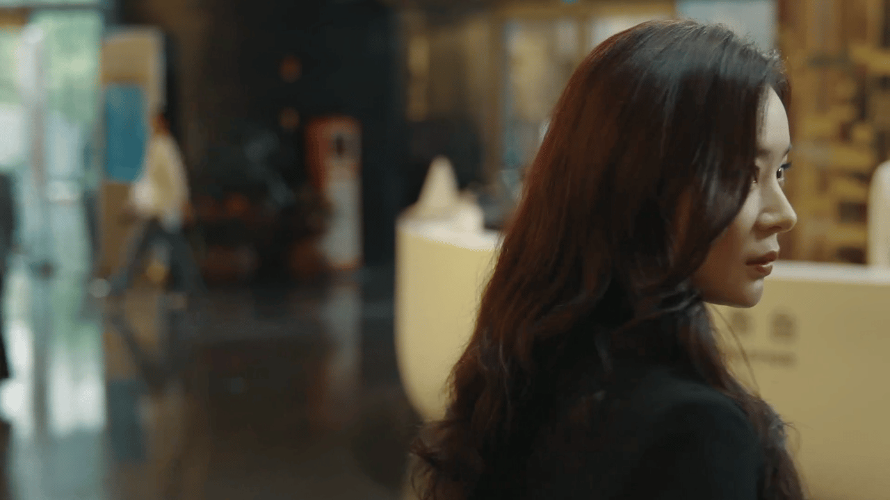 她怒了她急了观众爽了 白靓靓越气急败坏，观众看得越爽！饶雨瓷不吵不闹，只用实力和