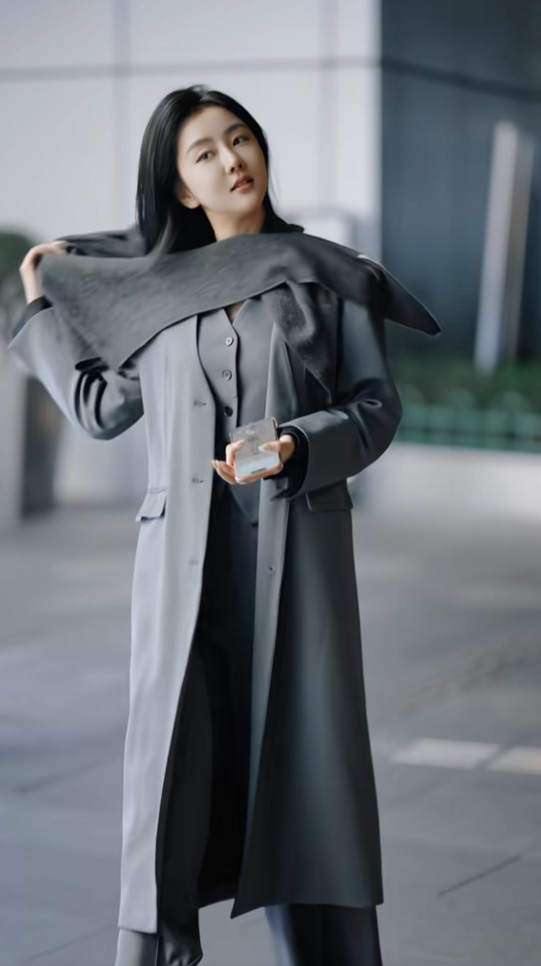 天冷了，发点秋冬款穿搭，美美哒时尚街拍共享 街拍微胖