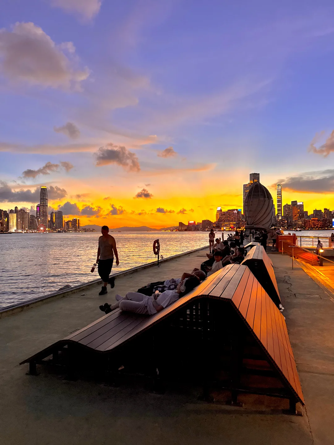 记住香港这里🇭🇰免费躺平看海边日落好治愈