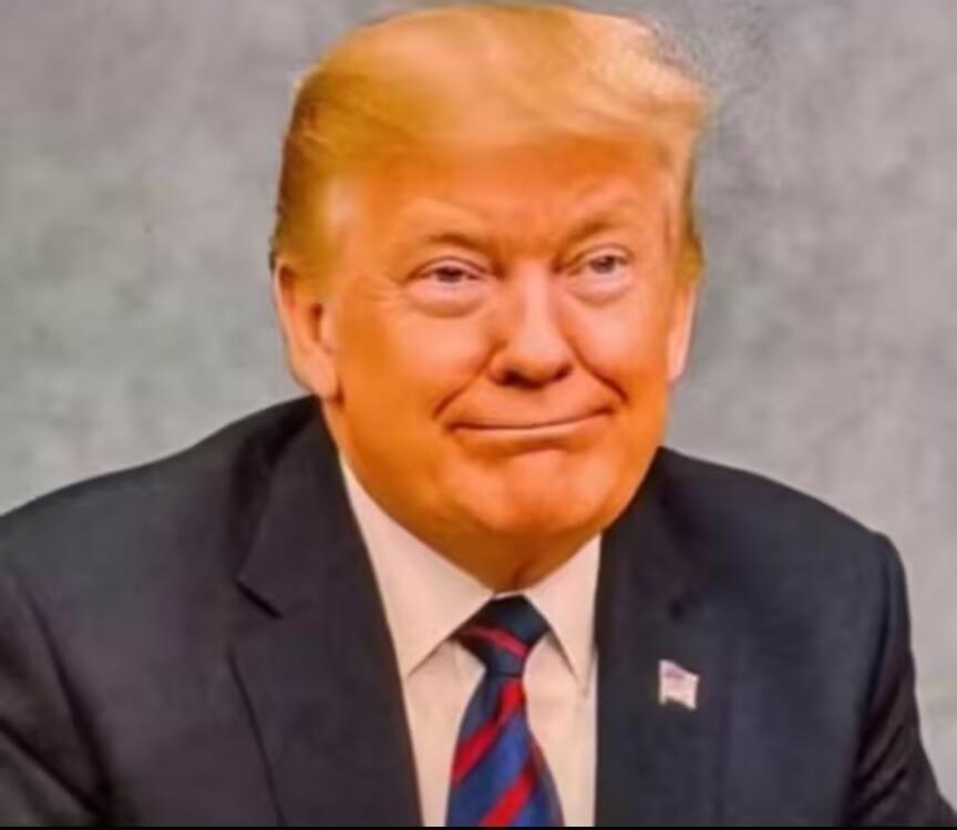 普京意想不到！就连马克龙也意想不到！特朗普居然承认：放弃全球霸权！将调整与中国的