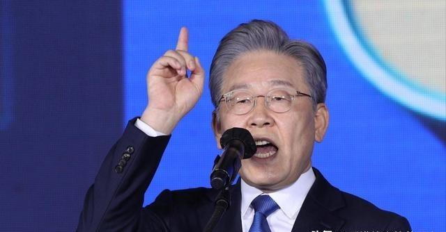 一年3600亿美元的“大蛋糕”，韩国，说不要就不要了！就在昨天，总统李在明，在美