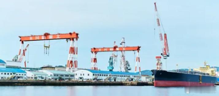 【川崎重工携手英伟达打造人工智能智能化船厂】7月16日，川崎重工（Kawasak