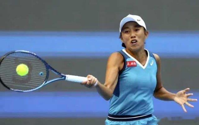 澳网传来捷报！01月29日澳网女双赛场37岁中国金花张帅不负众望，联手梅尔滕斯在