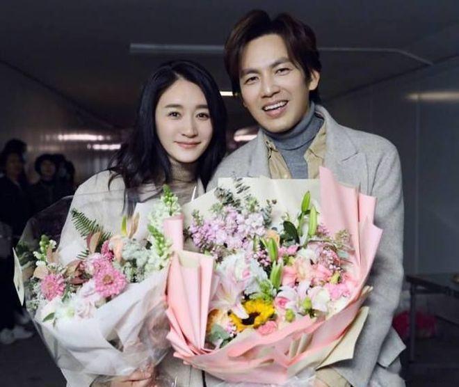 一谈钟汉良以及李小冉，众人脑海当中必定当即就涌现出，《来不及说我爱你》里那对让人